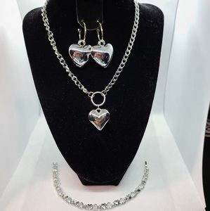 Woman Set Heart Charm